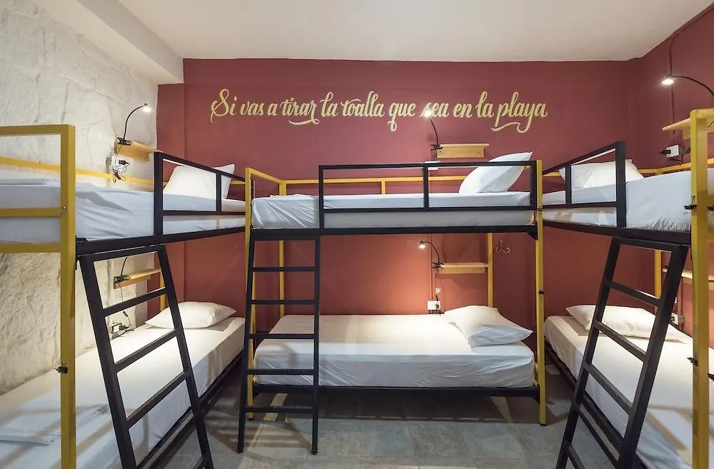 Selina Playa Del Carmen Hotel 2*,